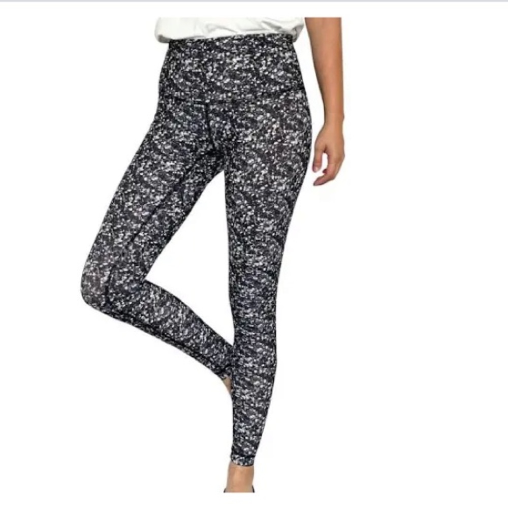 NWT Lululemon Shine Tight Roll Down Leggings Size 4